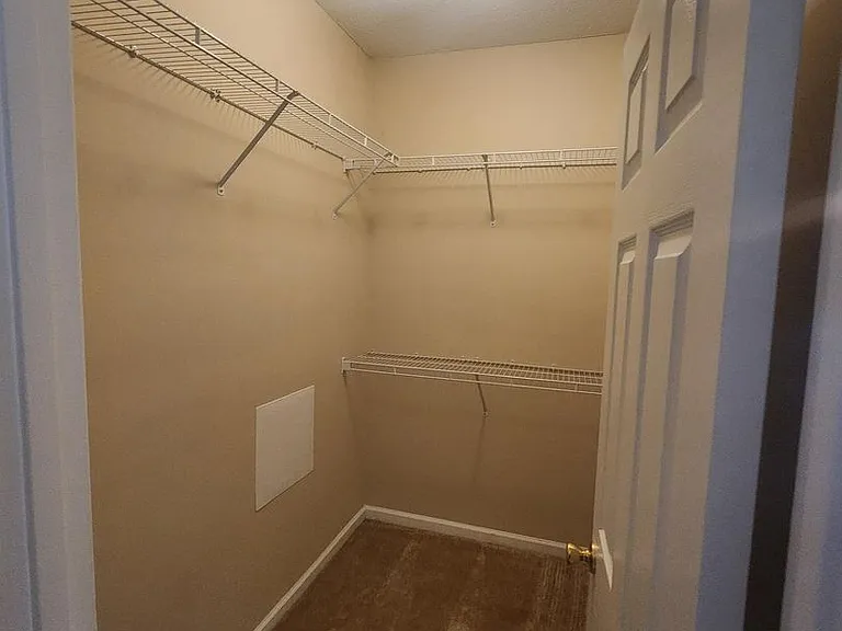 140 Wexford Dr #202 — Photo 7