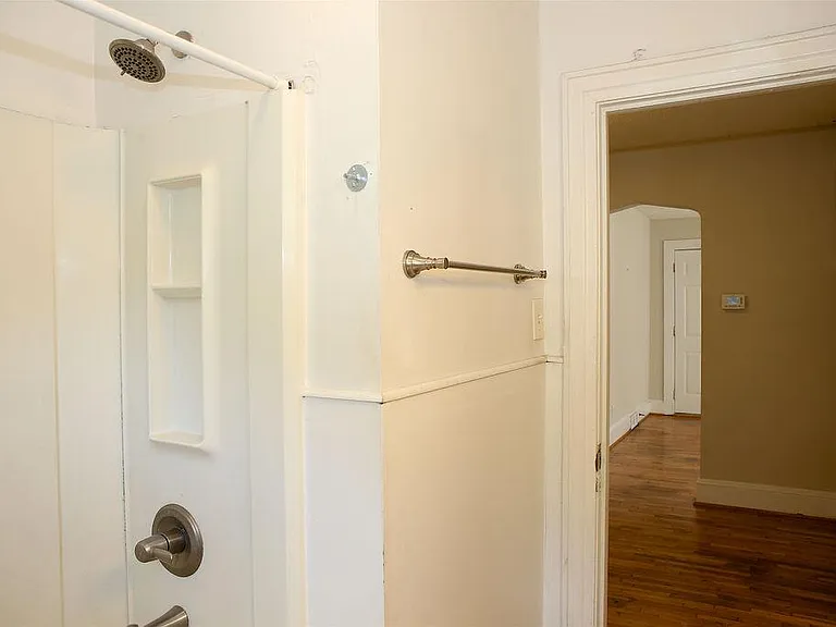 2214 Walker Ave — Photo 10