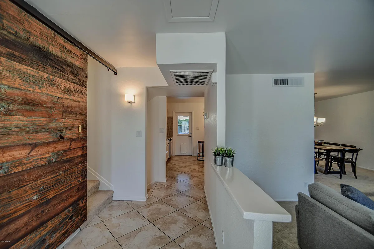 Building Photo - 8420 E Keim Dr
