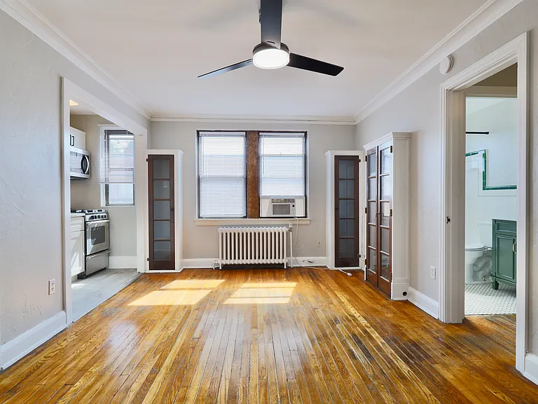 Apartments On Academy — Photo 10