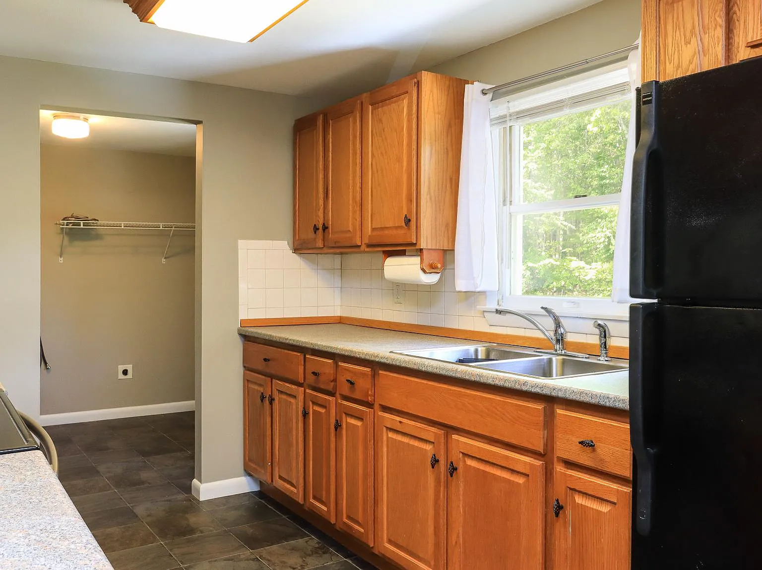 2 Patricia Dr — Photo 3