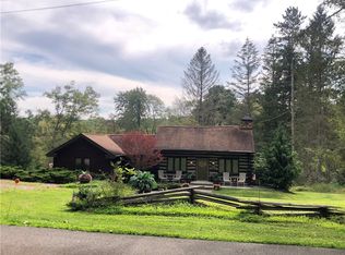 102 Lafayette Trl, Chalk Hill, PA 15421