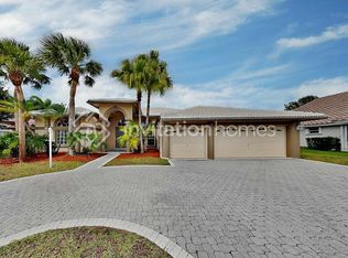 8227 NW 41st St, Pompano Beach, FL 33065