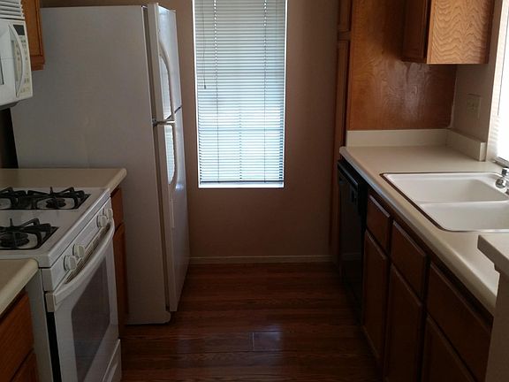 4th image of 4866 Nara Vista Way Unit 102
