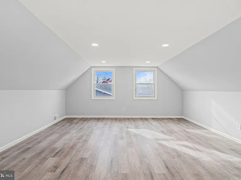 48 Marboro Ln — Photo 17