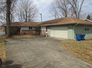 7973 N Edgewater Dr, Walkerton, IN 46574