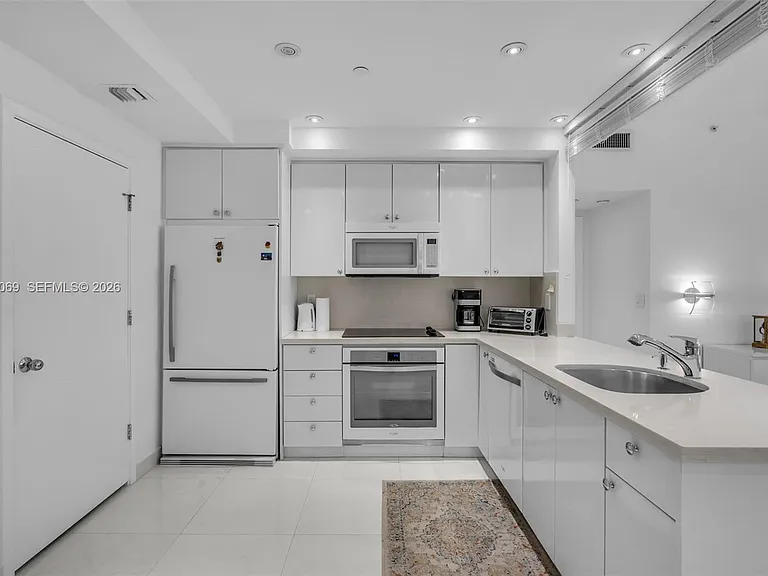 201 Crandon Blvd #220 — Photo 10