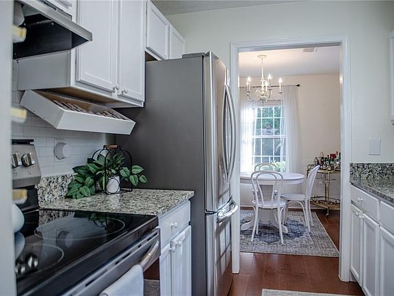 5th image of 2189 Forrest Pl NW