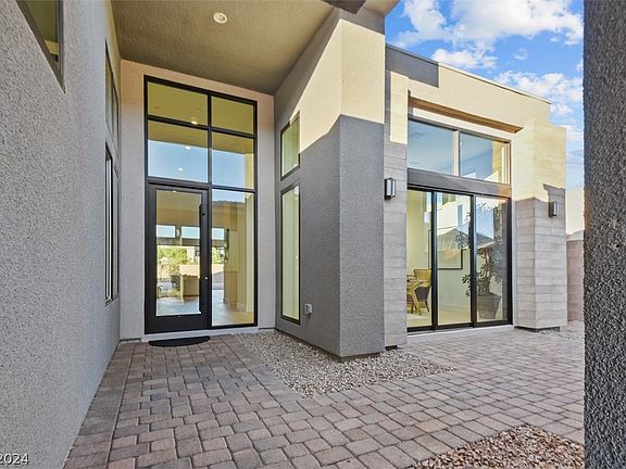 3rd image of 10856 White Clay Dr