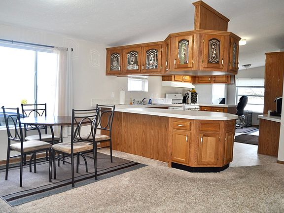 3rd image of 13578 Bismarck Cir