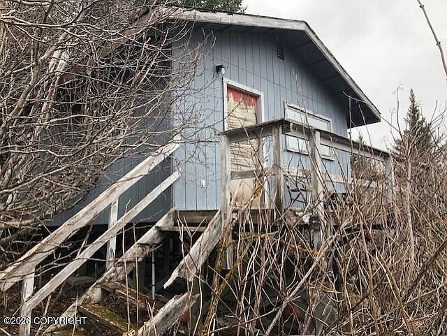 1st image of 64530 Shelton Ave W
