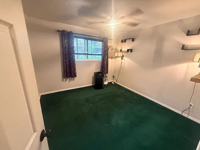 301 E 2700 S #11 — Photo 18
