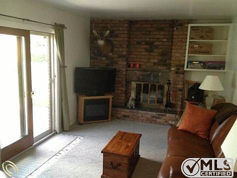 Family Room.JPG