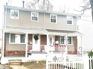 14645 222nd St, Springfield Gardens, NY 11413