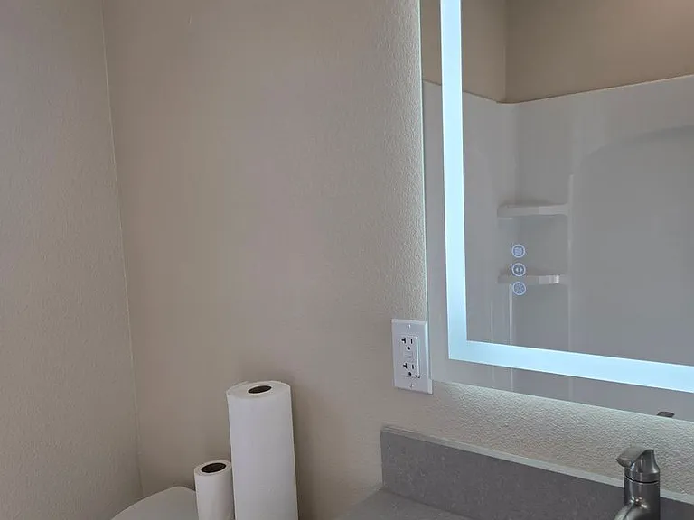 6030 Colonial Dr — Photo 18