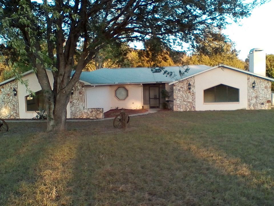 1st image of 9815 S Quarterhorse Ave