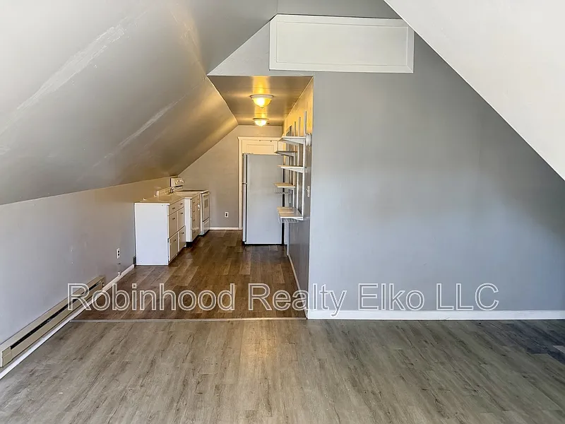 1 bed, 1.0 bath, 410 sqft, $1,000 — Photo 4