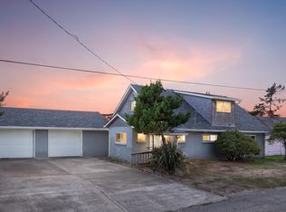 35250 Rueppell Ave, Cloverdale, OR 97112