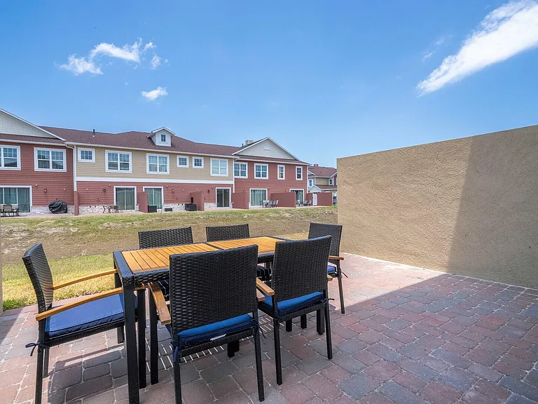 Sunflower Cir — Photo 22