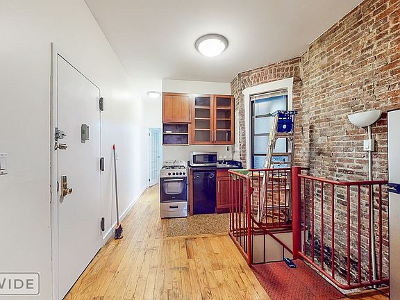 4th image of 435 W 54th St APT 1B