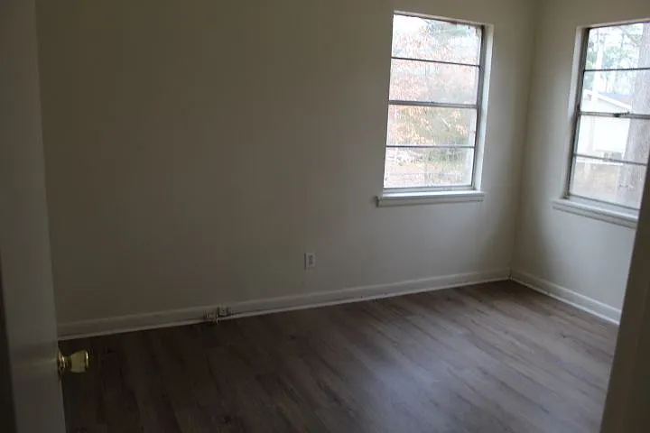 6 York Dr — Photo 11