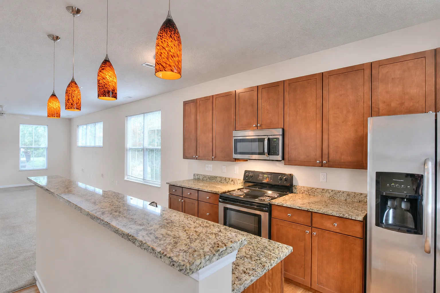 Grandview Village Apartments — Photo 3