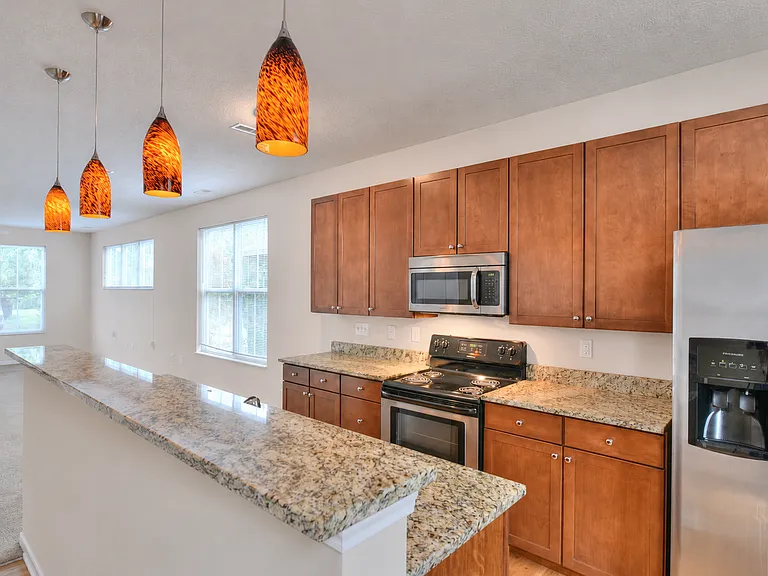 Grandview Village Apartments — Photo 2