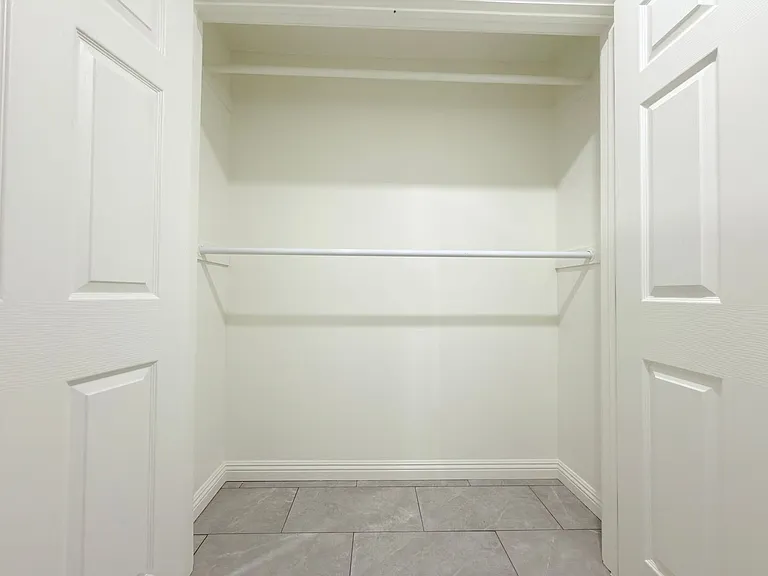 6713 Goodland Ave — Photo 10