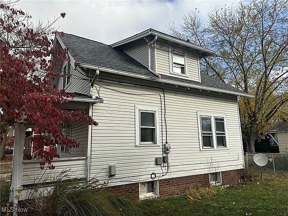 3rd image of 510 S Bauman Ct