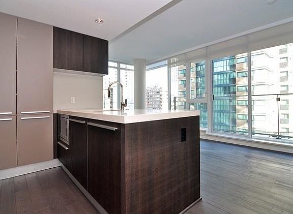3rd image of 1351 Continental St #505