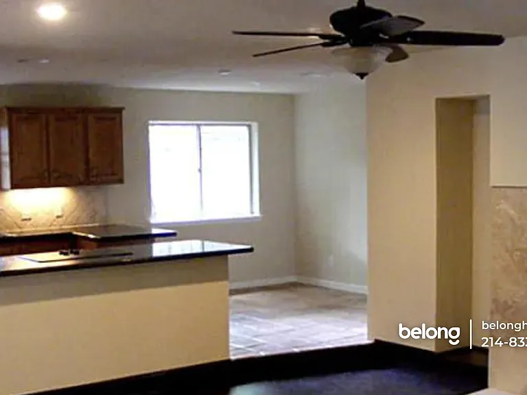 8615 Skyline Dr — Photo 6