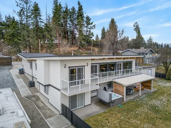 824 Dehart Rd, Kelowna, BC V1W 4N2