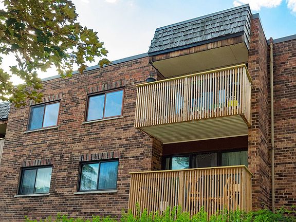 4th image of 925 Spring Hill Dr APT 311