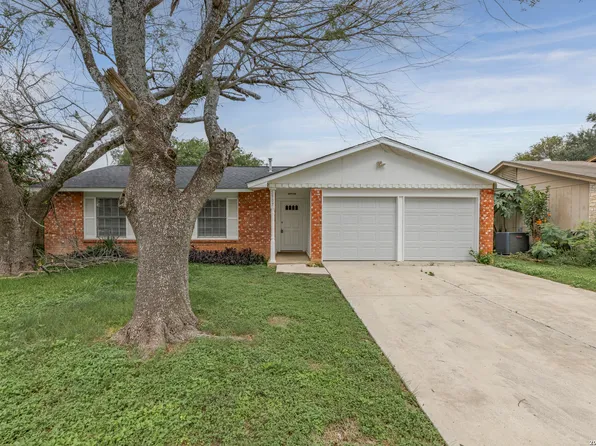 5907 CLIFF TRAIL DR, San Antonio, TX 78250