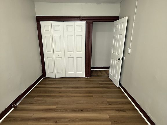 5th image of 230 Greenwich Ave #2