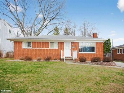 23268 Cora Ave, Farmington Hills, MI, 48336