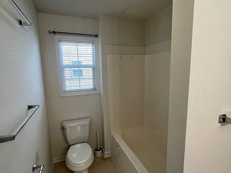 921 S Talbot St #C — Photo 14