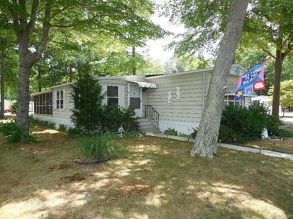 2nd image of 37382 Shady Way