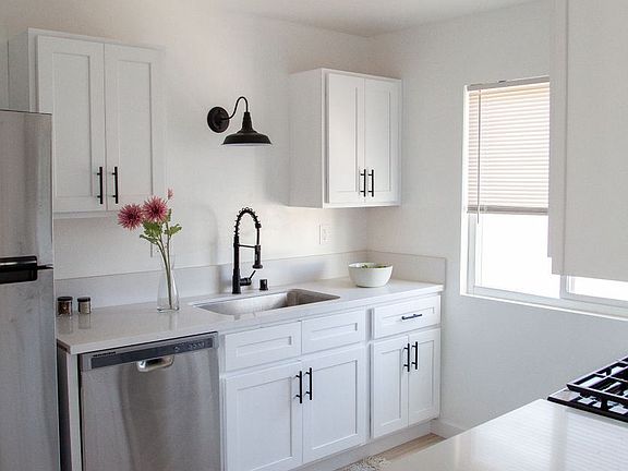 5th image of 3098 Channel Dr APT 201