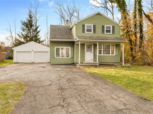 753 Webster Rd, Webster, NY 14580