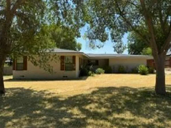3813 Chicosa Trl, Garland, TX 75043