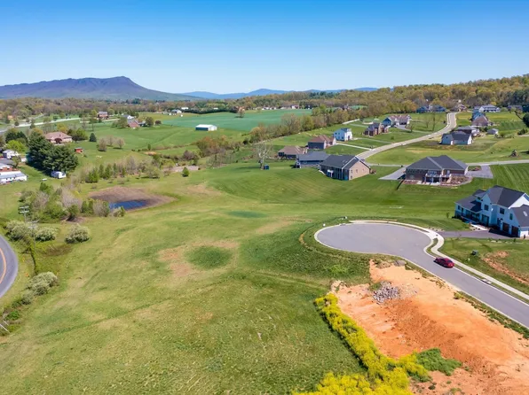 Claybrook Ct, Harrisonburg, VA 22801