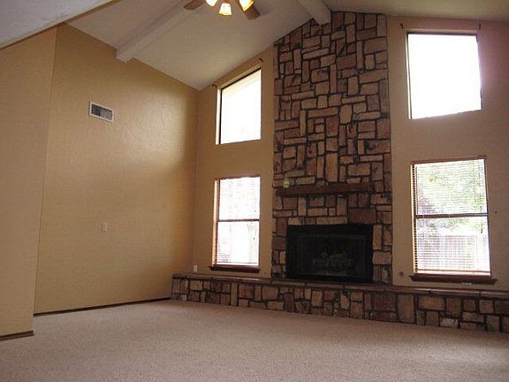 3rd image of 2104 Wydewood Dr