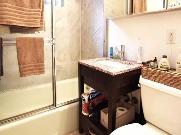 5th image of 6 Charles St APT 4B