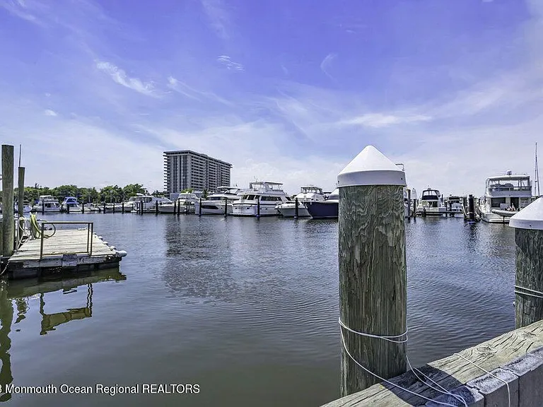 Wharfside Dr — Photo 7