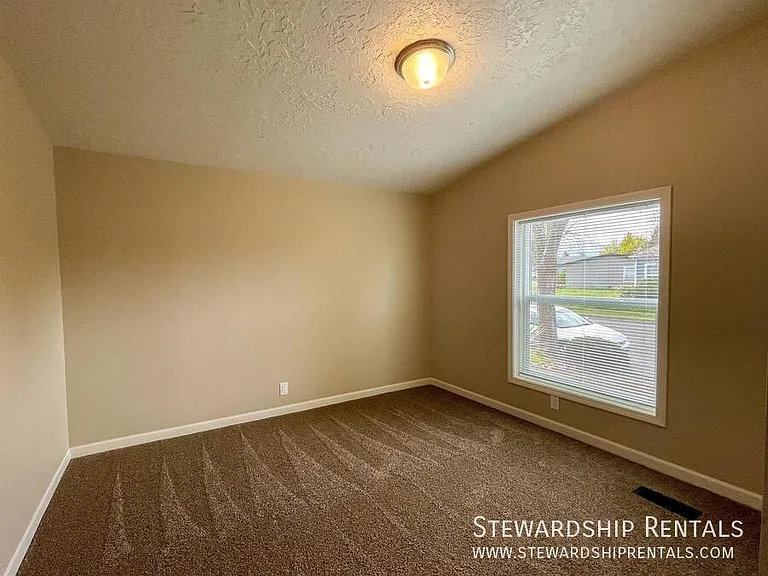 1313 Bramblewood Ln — Photo 18