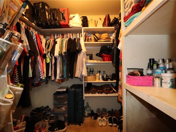 fayetteville-arkansas-439593432 picture