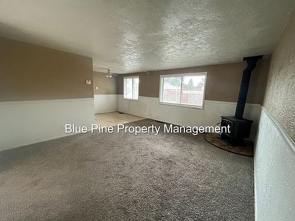 2nd image of 1132 Kearney St