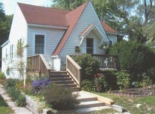 4608 Washington St, Downers Grove, IL 60515