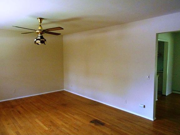 3rd image of 3646 Chili Ave